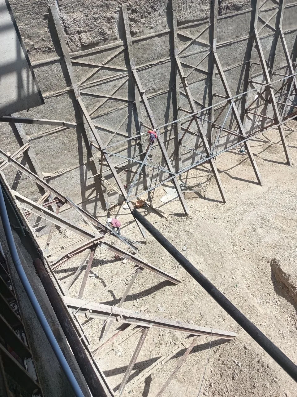 تصویرِ گالریِ سجاد میرزایی