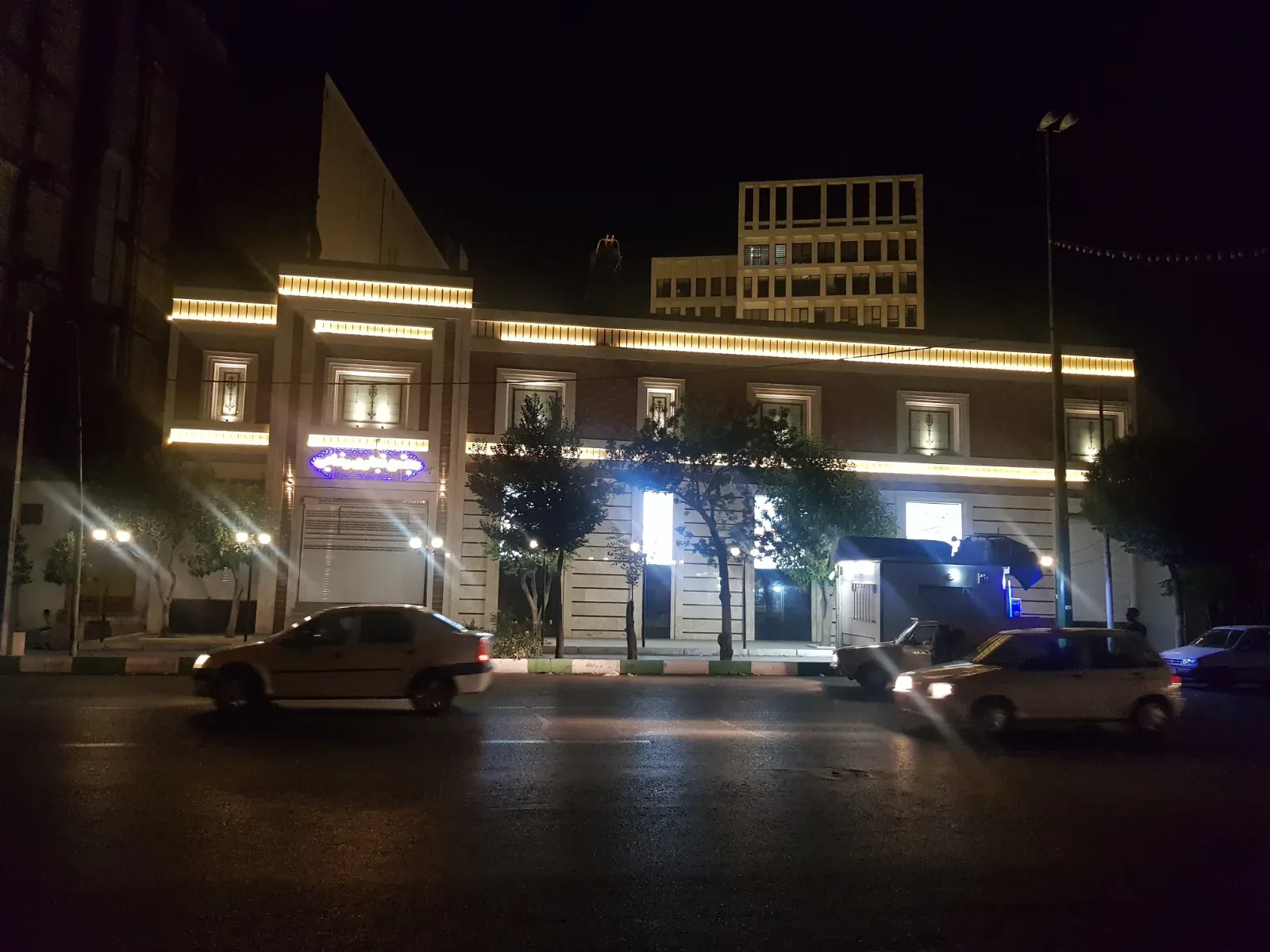 تصویرِ گالریِ رابین سازه