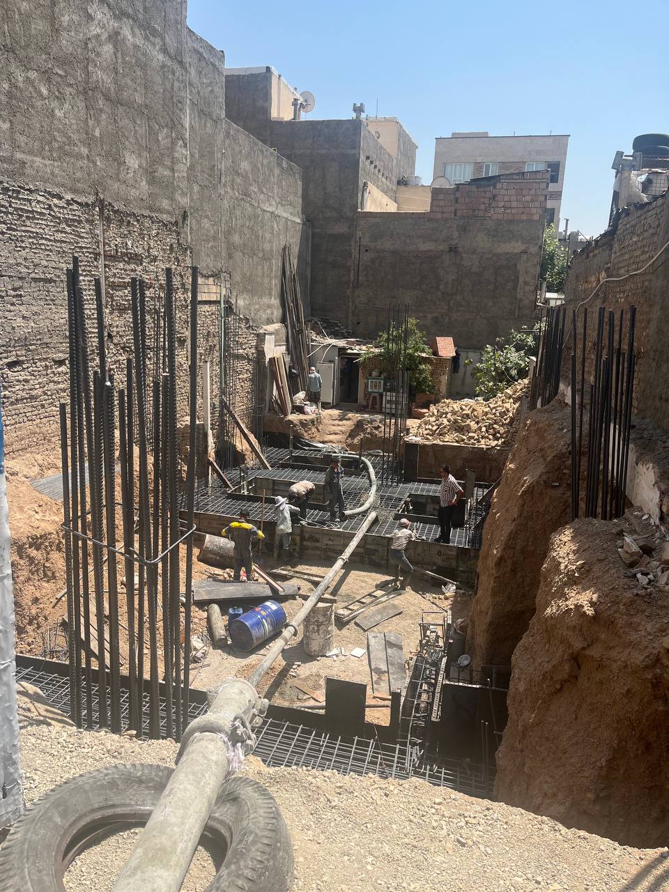 تصویرِ گالریِ ایستا آزمای شهر