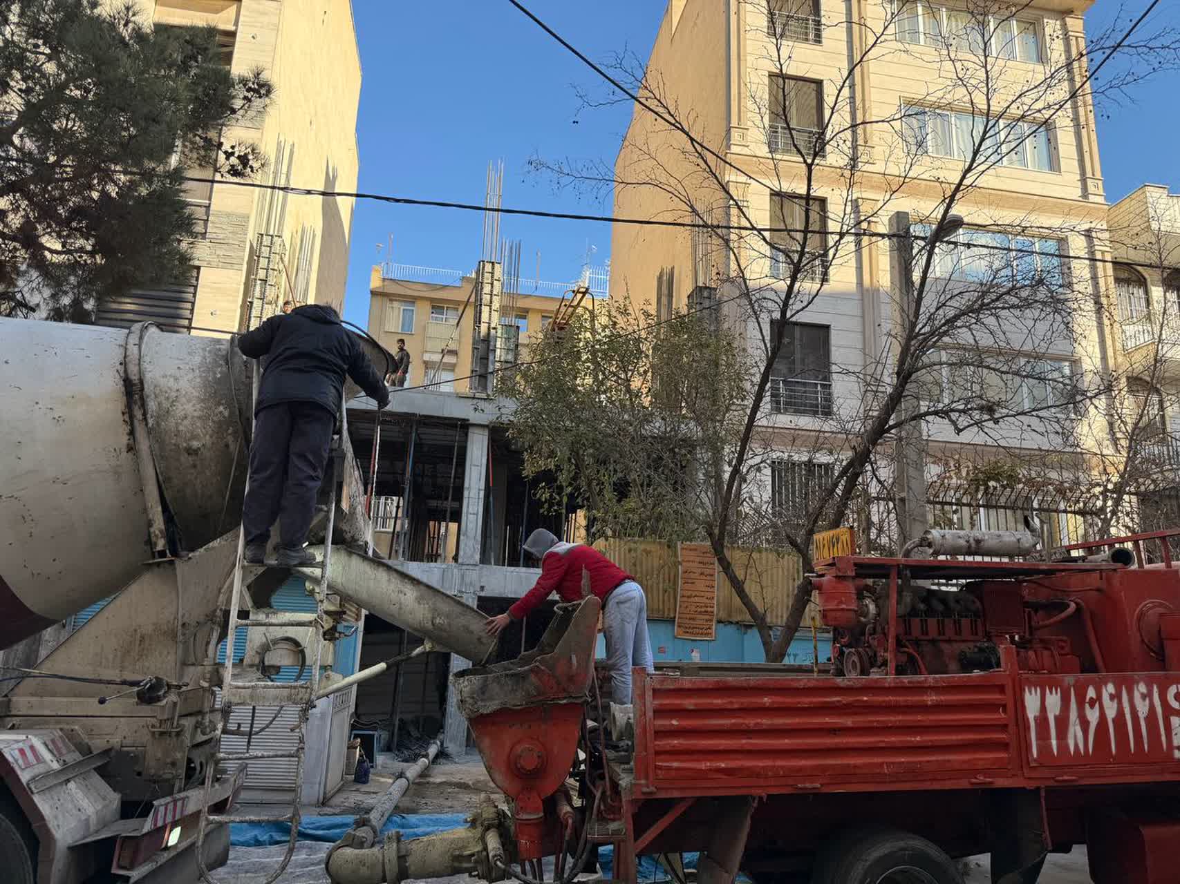 تصویرِ گالریِ بنا تکین پرتو